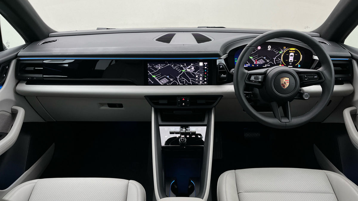 Porsche Macan Image 12