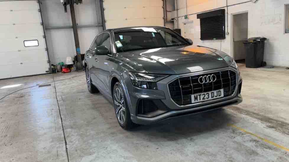 More views of Audi Q8