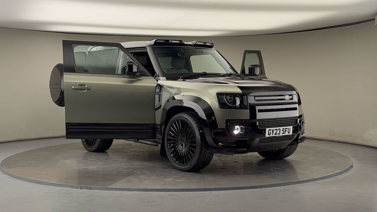 More views of Land Rover Defender 90