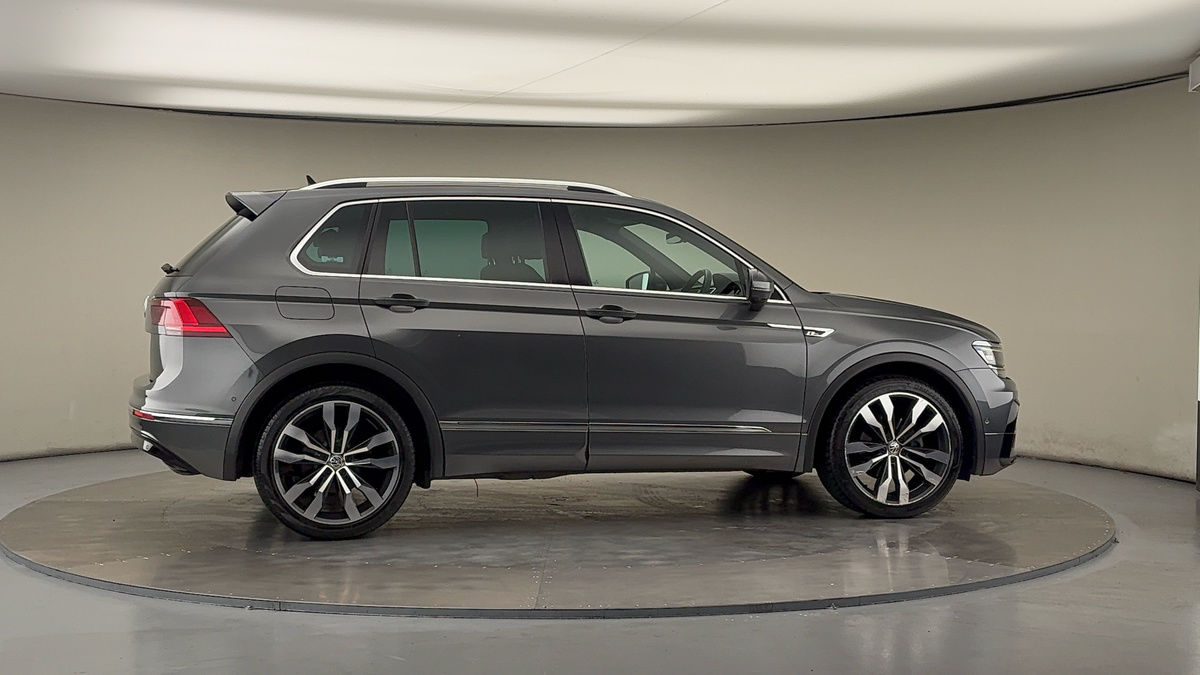 More views of Volkswagen Tiguan