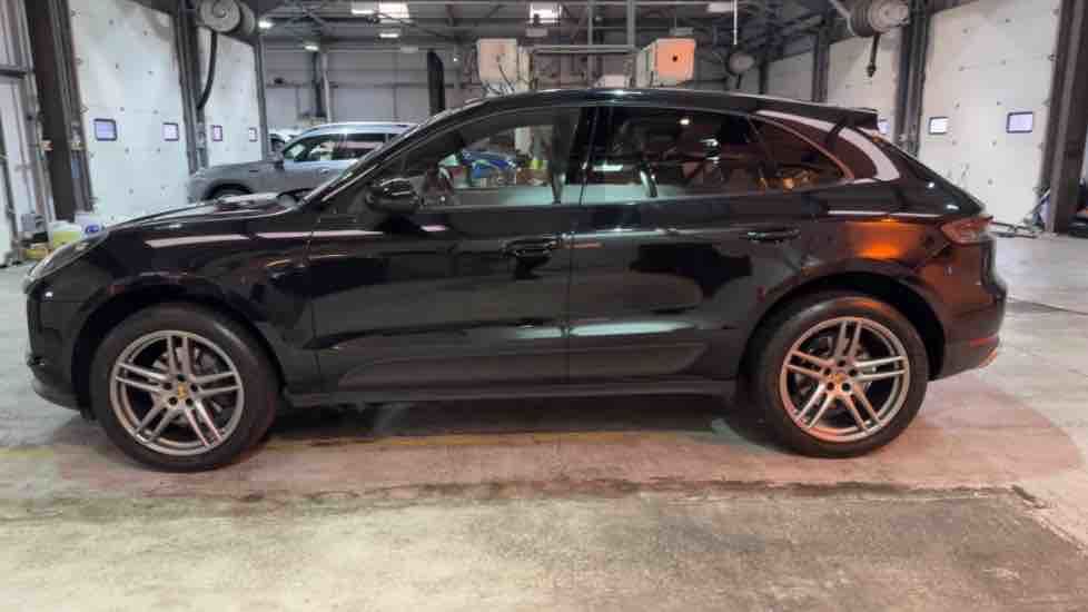 More views of Porsche Macan