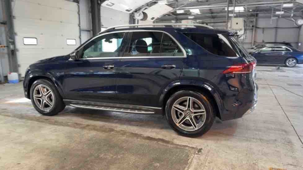 More views of Mercedes-Benz GLE
