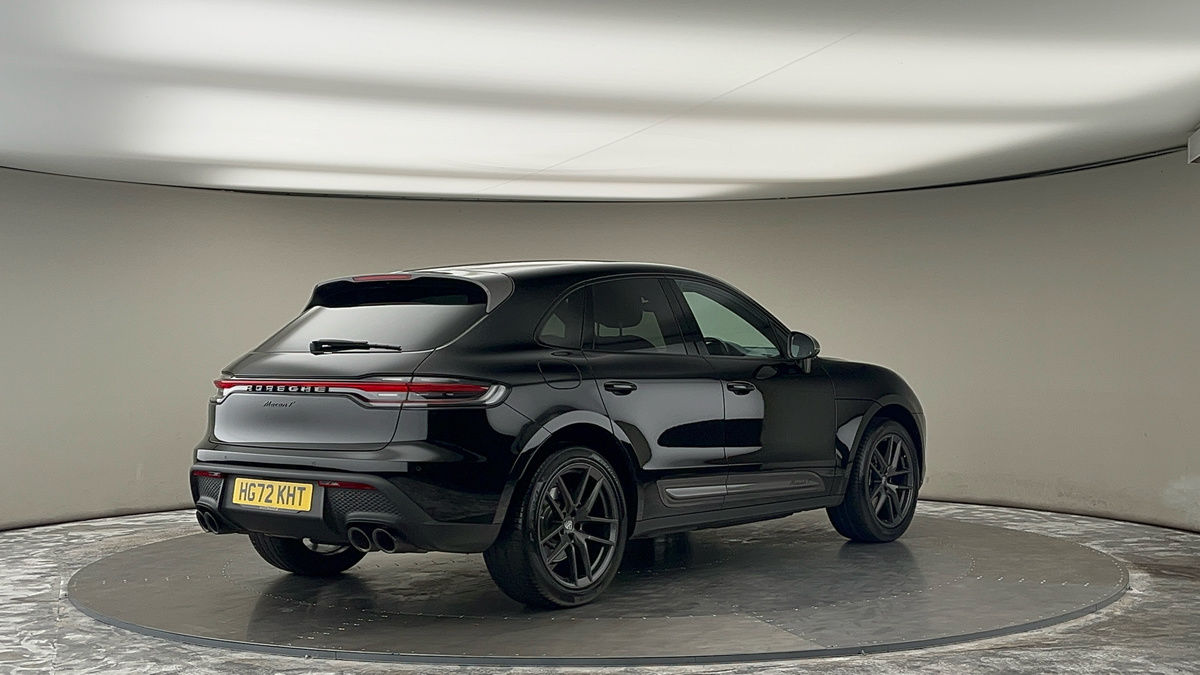 Porsche Macan Image 21