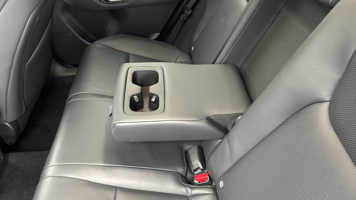 Lexus NX Image 9