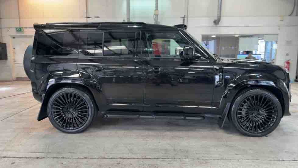 More views of Land Rover Defender 110