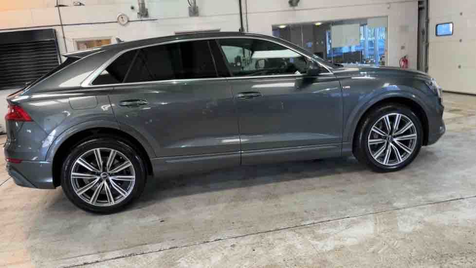 More views of Audi Q8