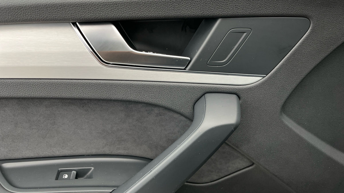 Audi SQ5 Image 19