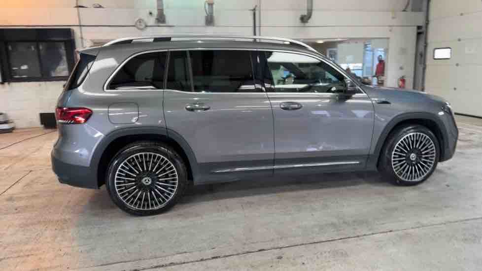More views of Mercedes-Benz EQB