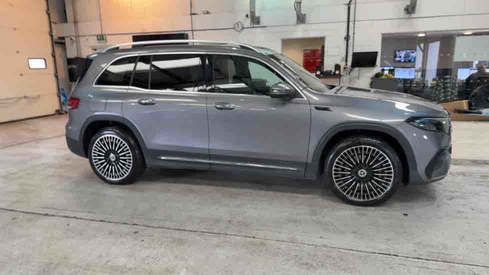 More views of Mercedes-Benz EQB