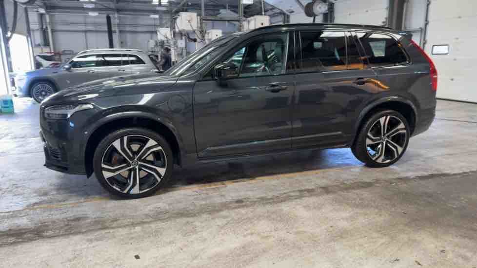 More views of Volvo XC90