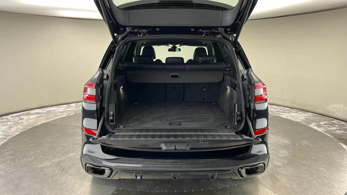 BMW X5 Image 11