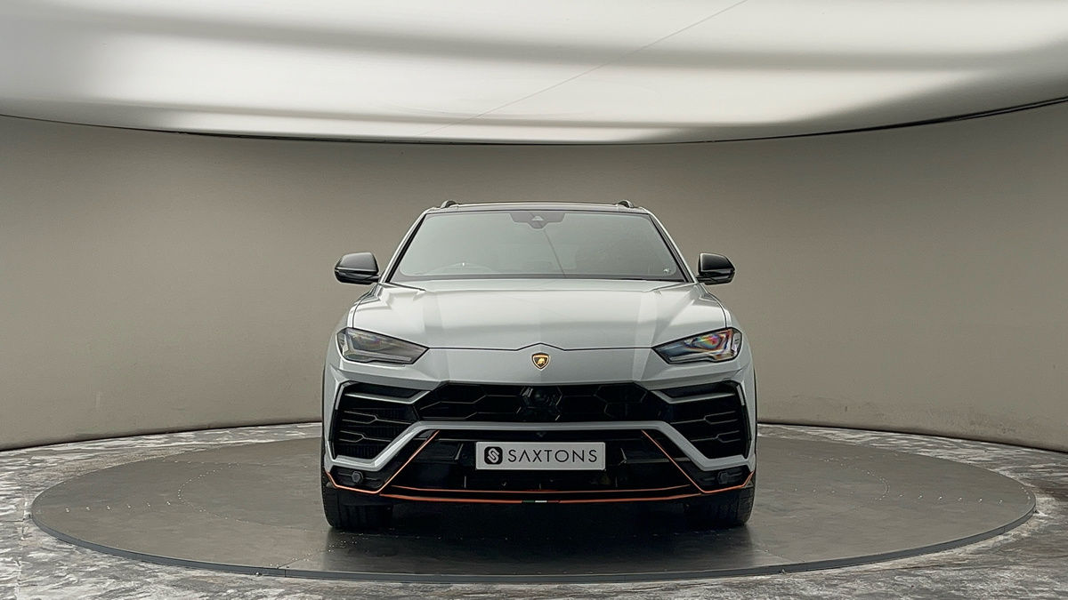 Lamborghini Urus Image 3