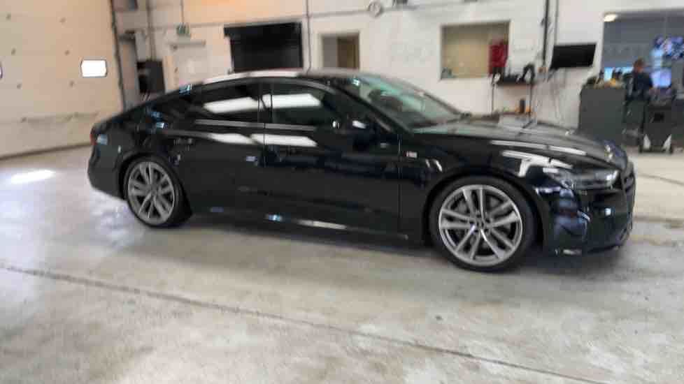 More views of Audi A7