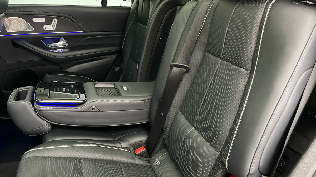 Mercedes-Benz GLS Image 9