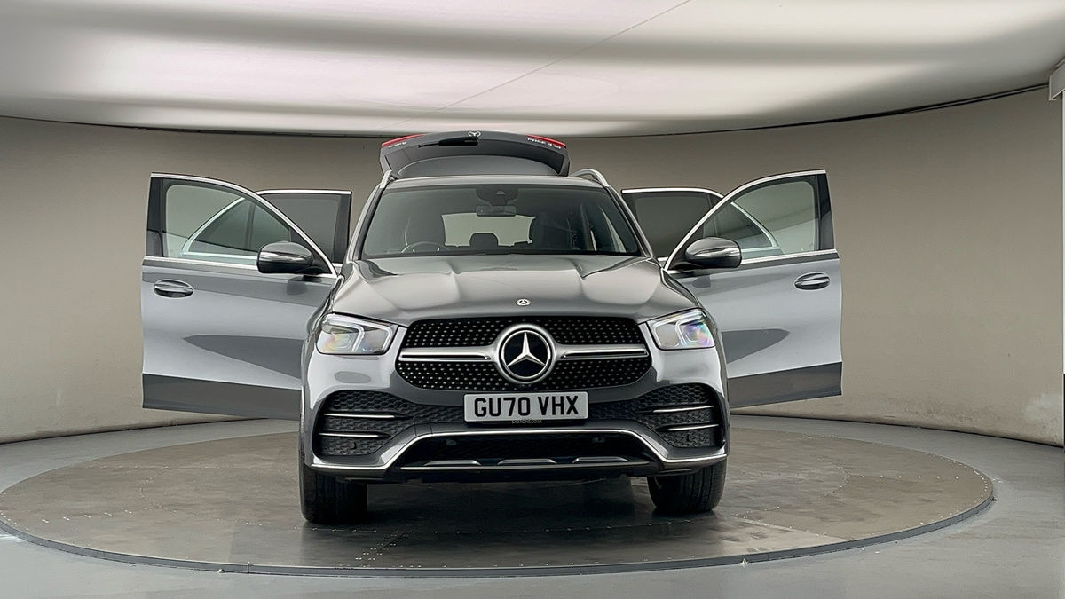 More views of Mercedes-Benz GLE