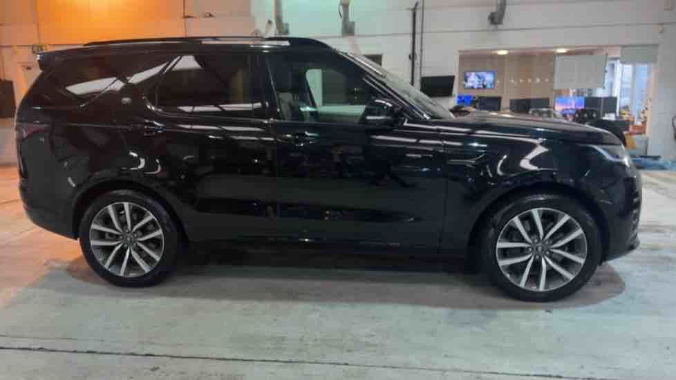 More views of Land Rover Discovery