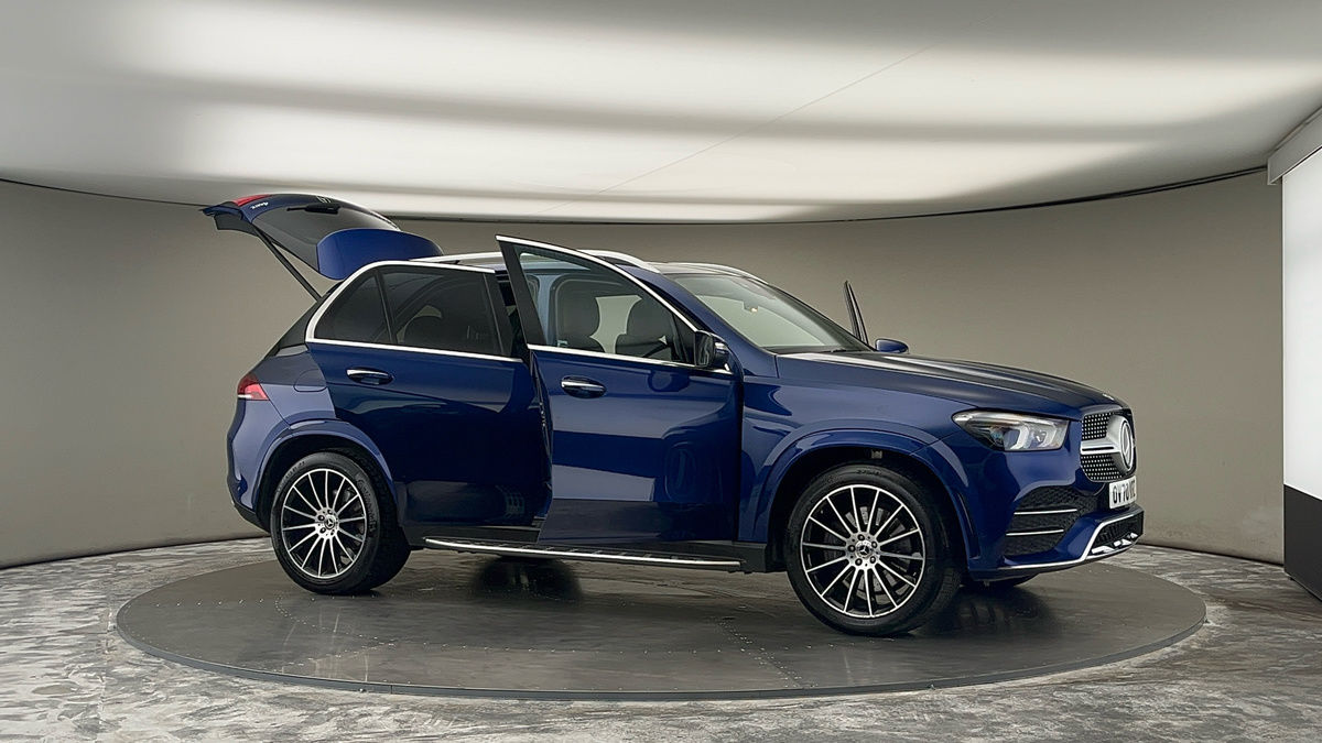 More views of Mercedes-Benz GLE