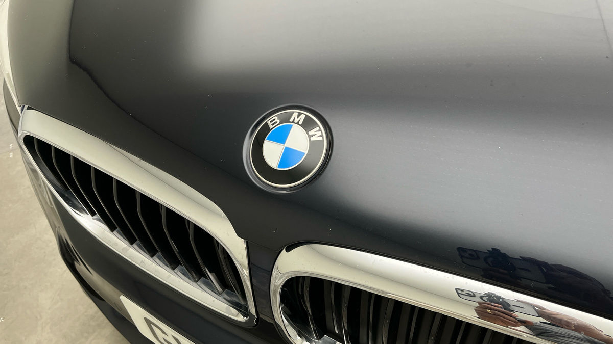 BMW 5 Series Image 24