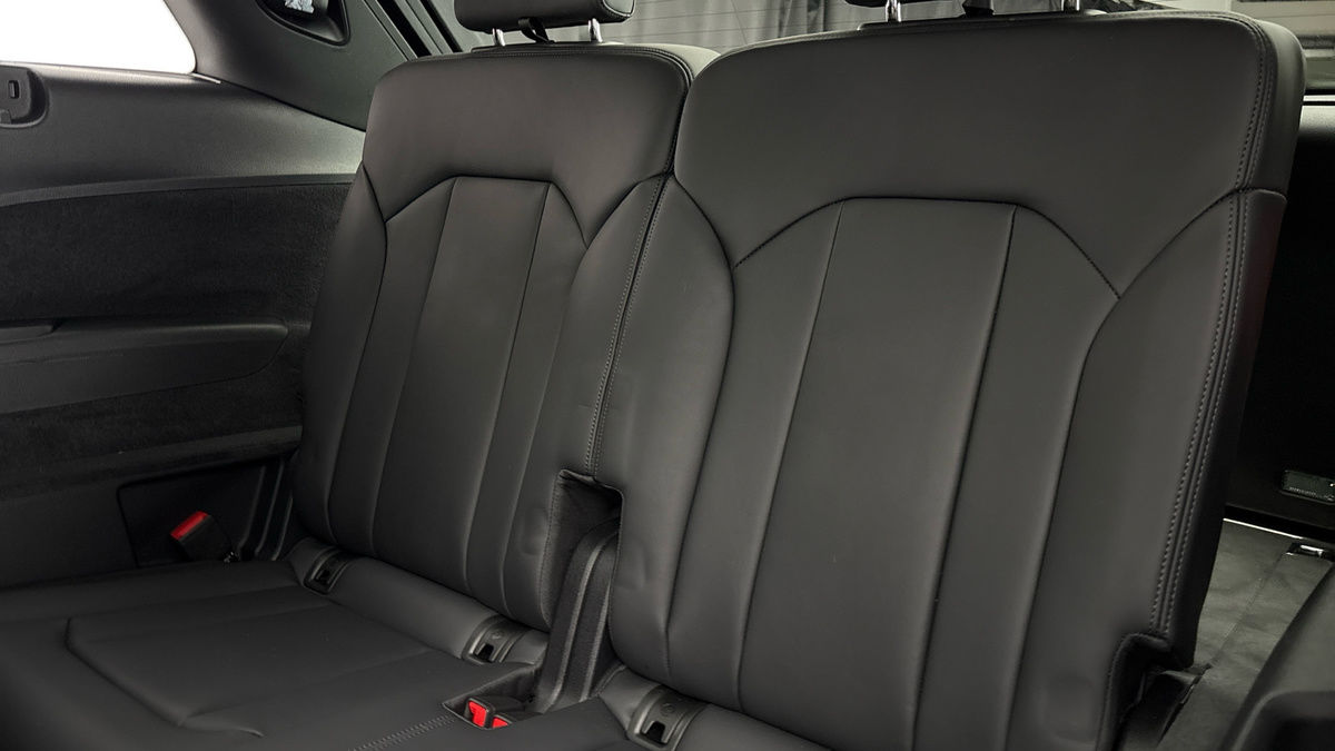 Audi Q7 Image 25