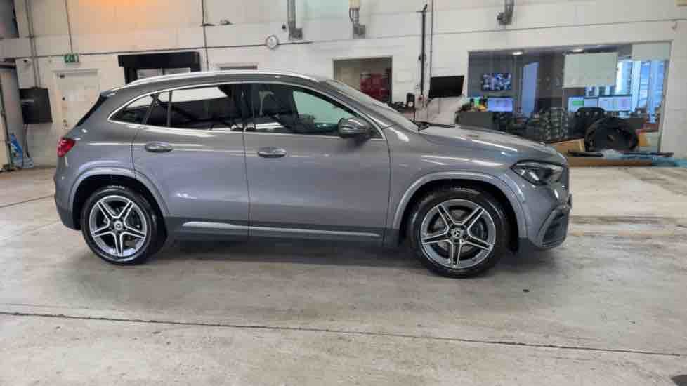 More views of Mercedes-Benz GLA