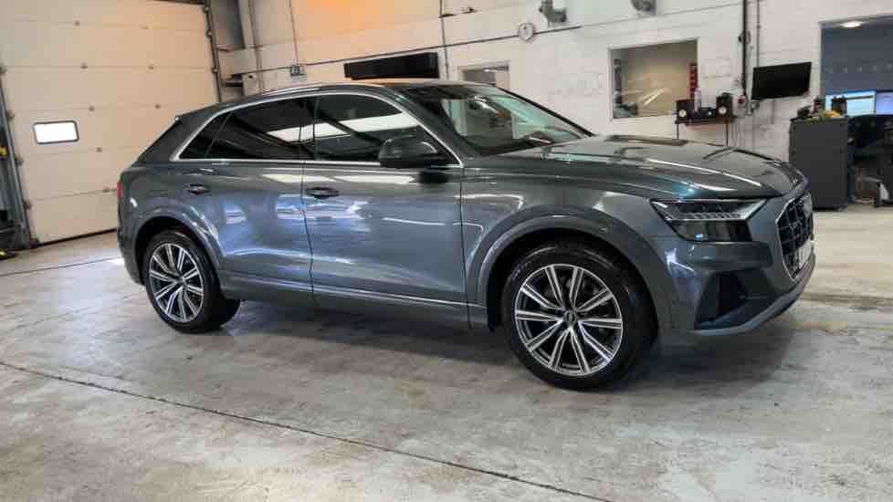 More views of Audi Q8
