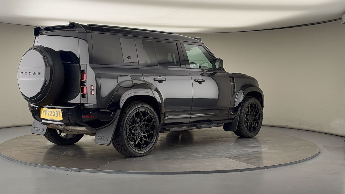 Land Rover Defender 110 Urban Image 21