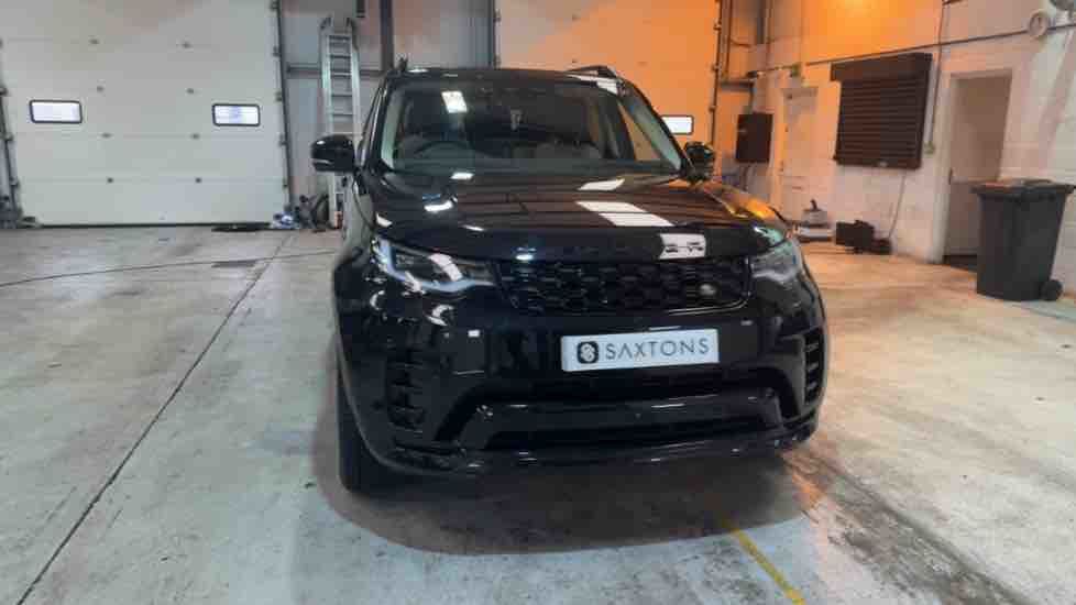 More views of Land Rover Discovery