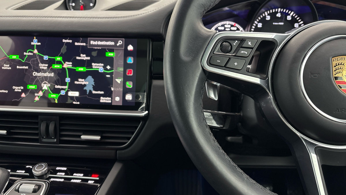 Porsche Cayenne Image 13