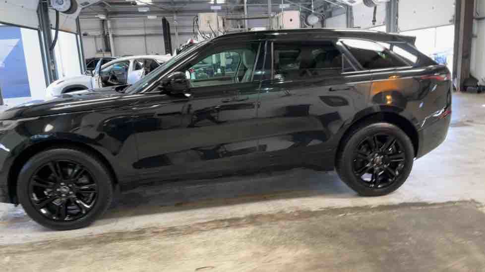 More views of Land Rover Range Rover Velar