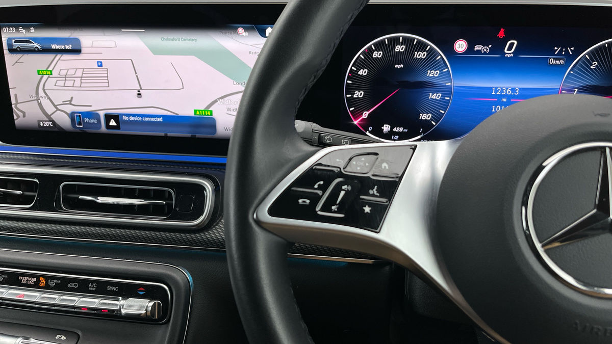 Mercedes-Benz V Class Image 13