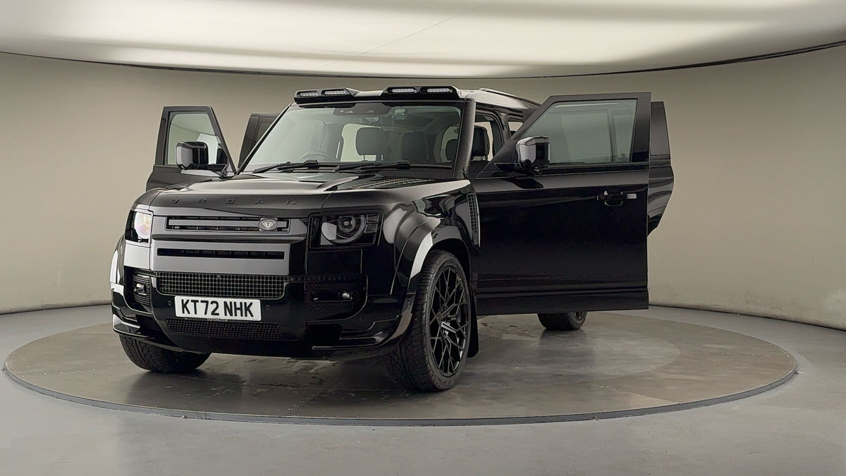 More views of Land Rover Defender 110