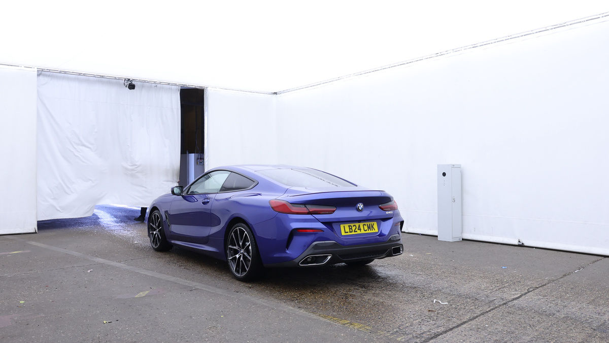 BMW 8 Series Image 3