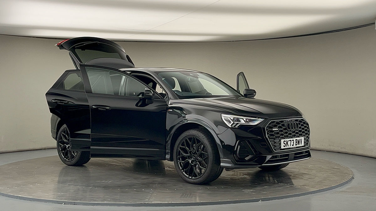 More views of Audi Q3