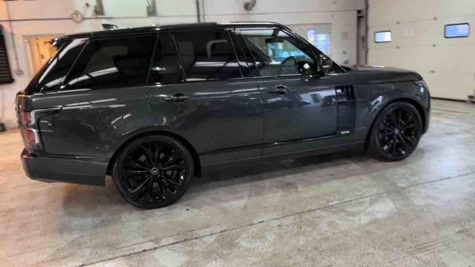 More views of Land Rover Range Rover