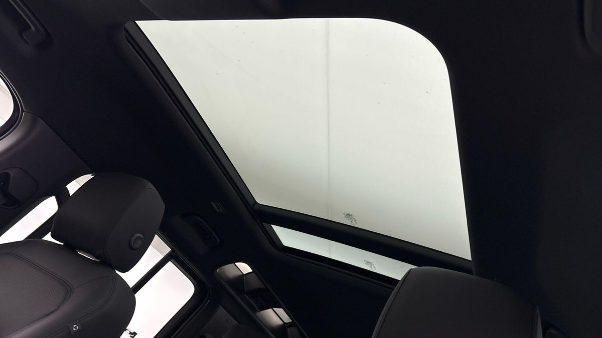 Land Rover Defender 110 Urban Image 6