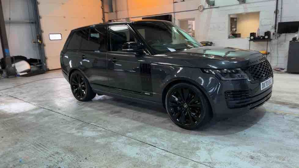 More views of Land Rover Range Rover