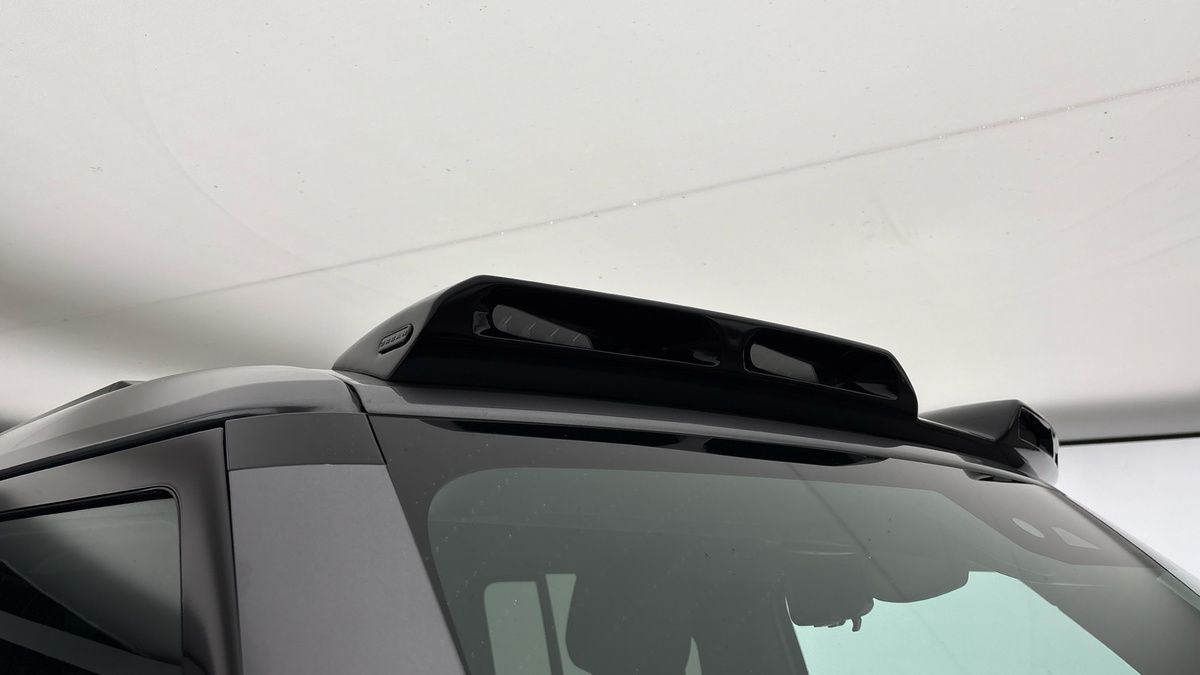 Land Rover Defender 110 Urban Image 27