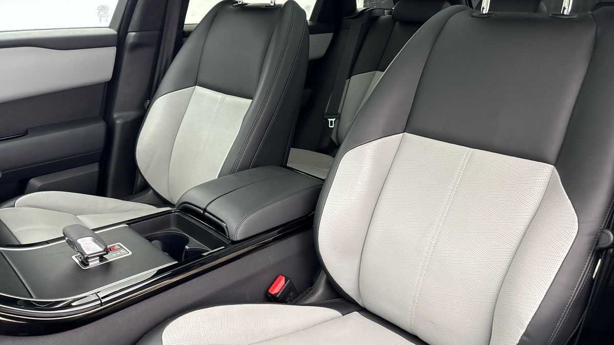 Land Rover Range Rover Velar Image 7