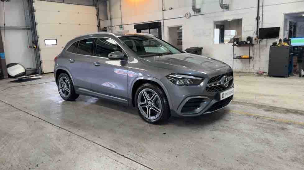 More views of Mercedes-Benz GLA