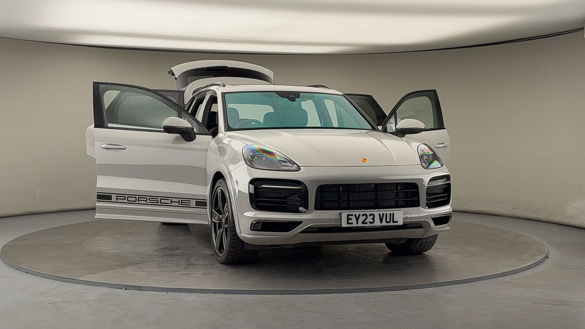 More views of Porsche Cayenne