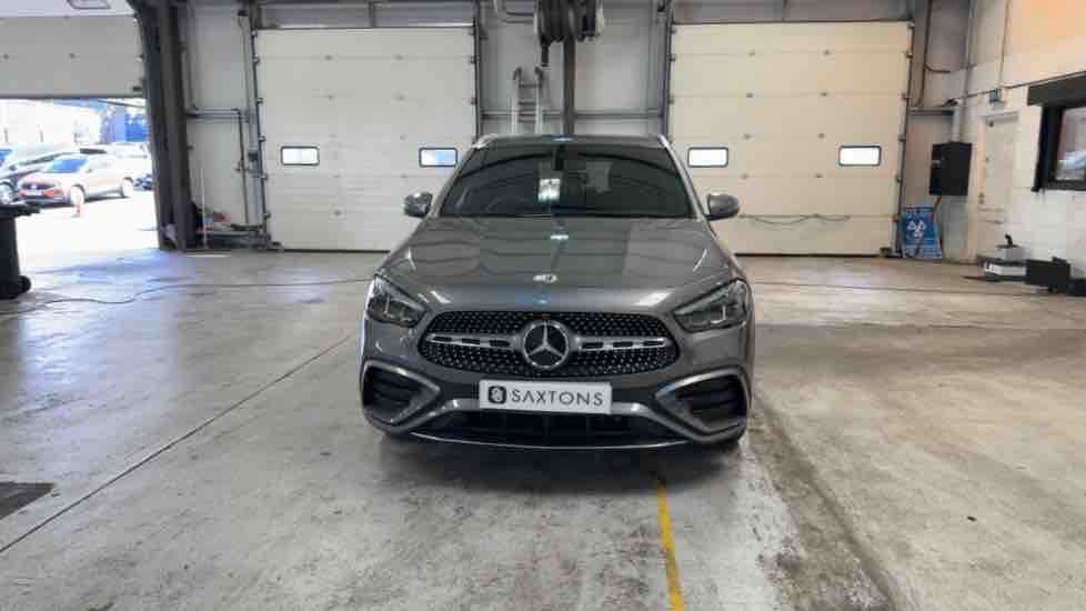 More views of Mercedes-Benz GLA