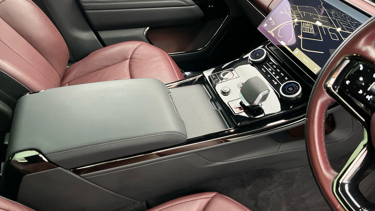 Land Rover Range Rover Sport Urban Image 18