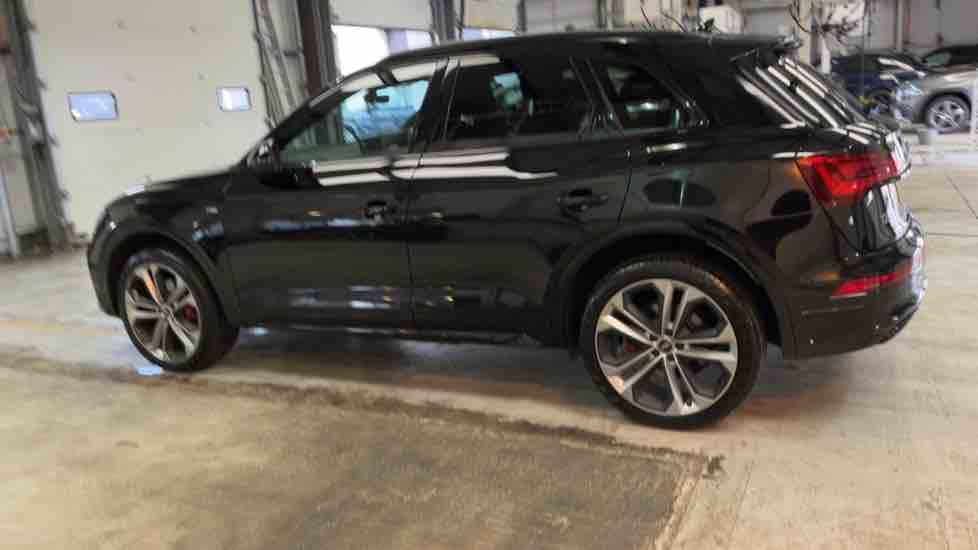 More views of Audi Q5