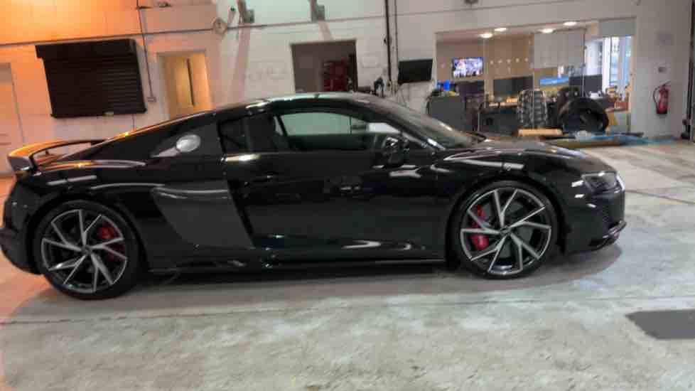 More views of Audi R8