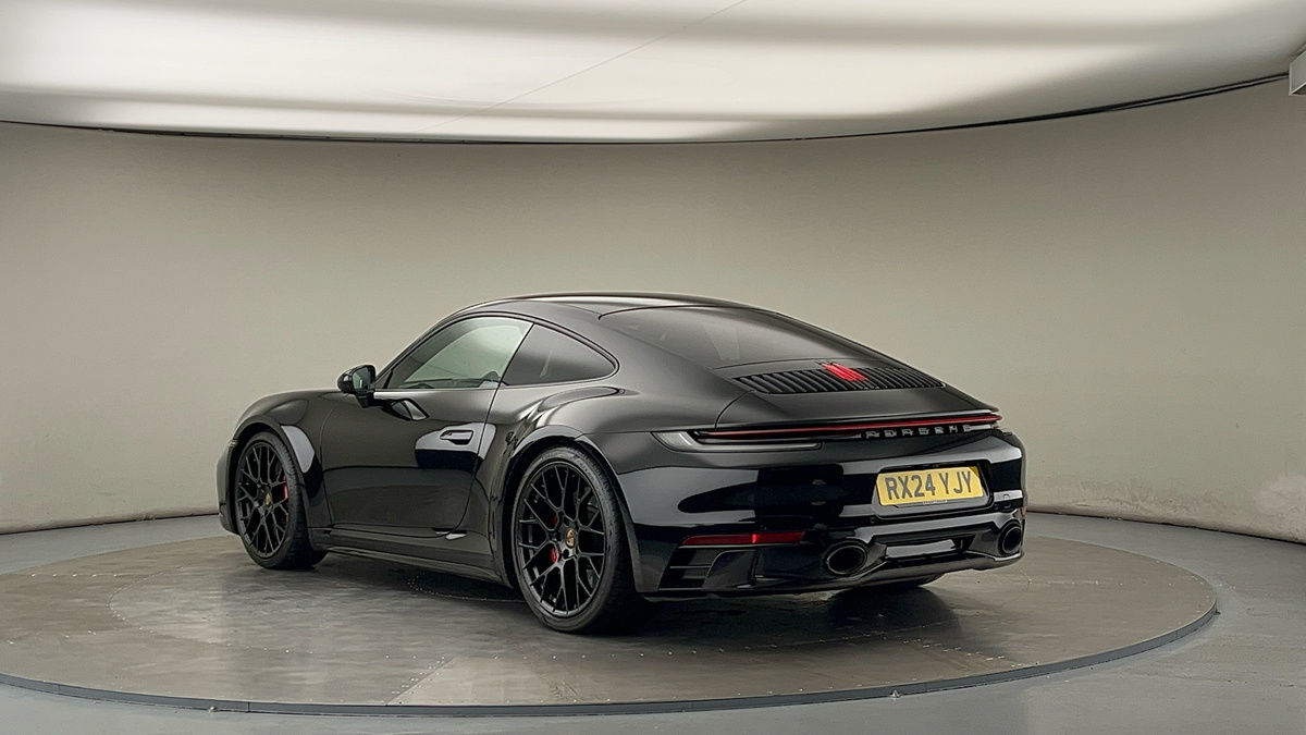 Porsche 911 Image 2