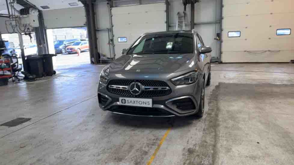 More views of Mercedes-Benz GLA
