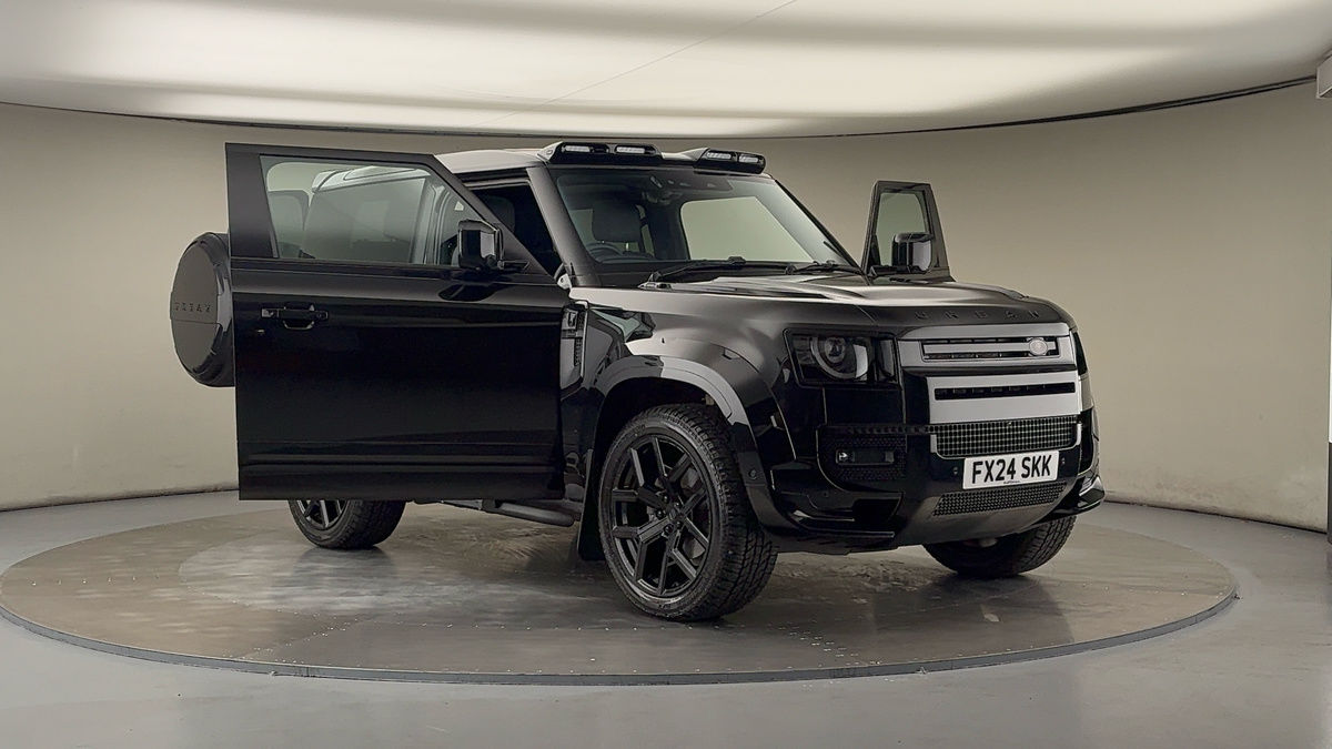 More views of Land Rover Defender 90