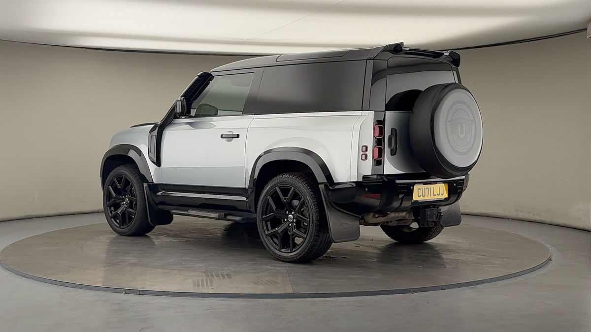 More views of Land Rover Defender 90