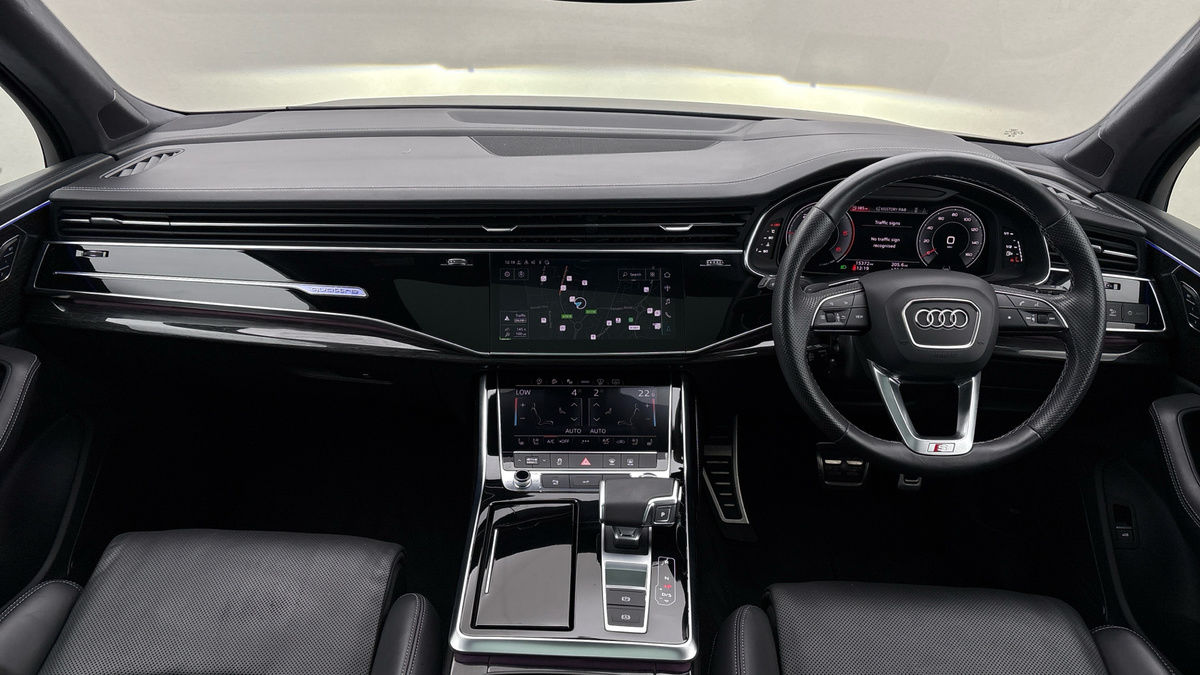 Audi Q7 Image 12