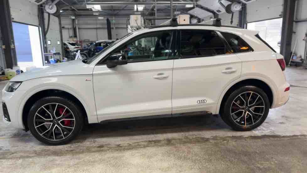 More views of Audi Q5